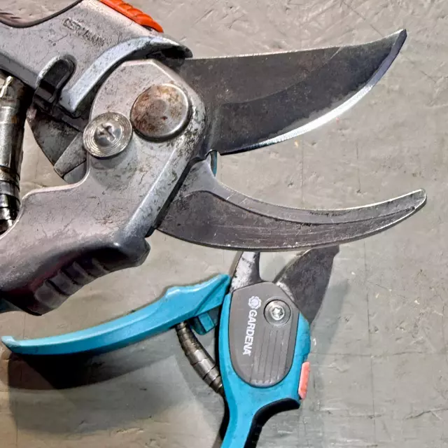 Broušení zahradnických nůžek