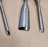 Broušení dlát a řezbářských nožů