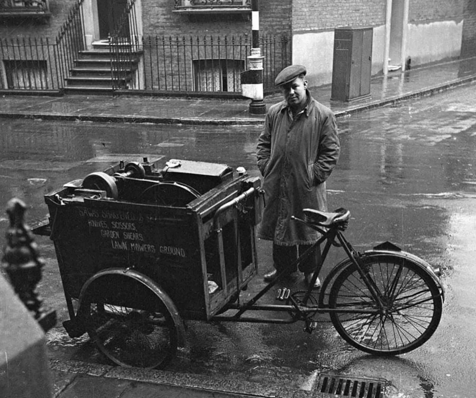 broušení nožů jako služba v historii